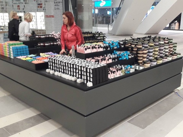 Opremanje trgovine - Opremanje trgovine